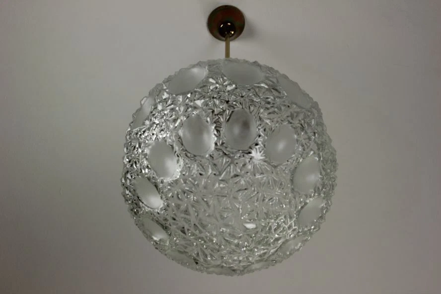 Lámpara de bola de vidrio con patrón de cristal Diam. 11,8" MEDIADOS DE SIGLO - Era italiana austriaca Foto 4 de 4