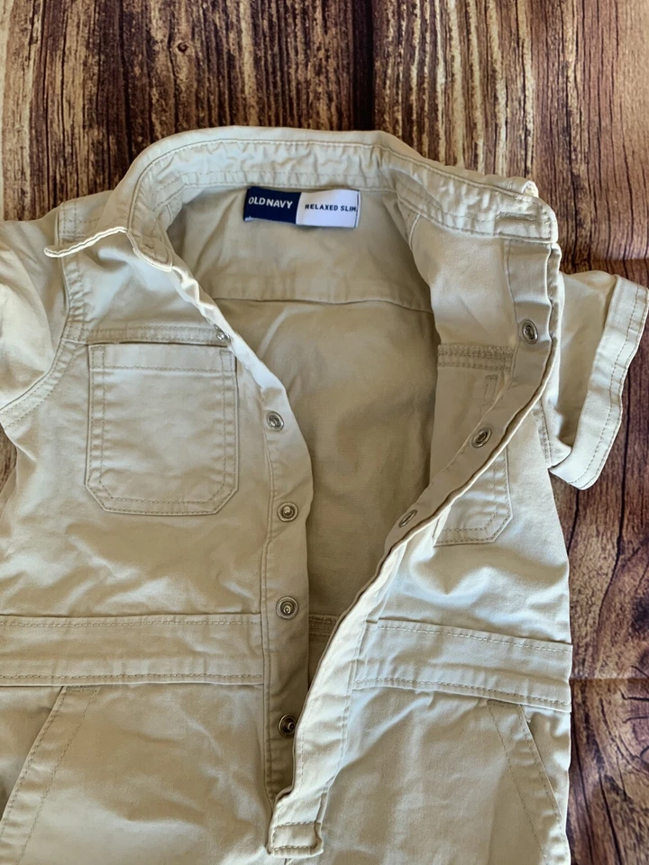 Mameluco caqui con cuello ajustado relajado manga corta azul marino antiguo talla: 2T Foto 3 de 4