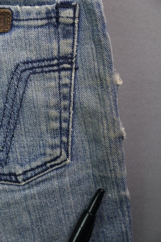 Vintage Women's Volcom Stone Frayed Hem Cut Off Jean Shorts USA Distressed Sz 32 - Picture 11 of 12