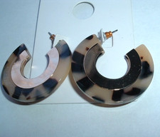 Tortoise Golden Hoop Pierced Earrings New w T...