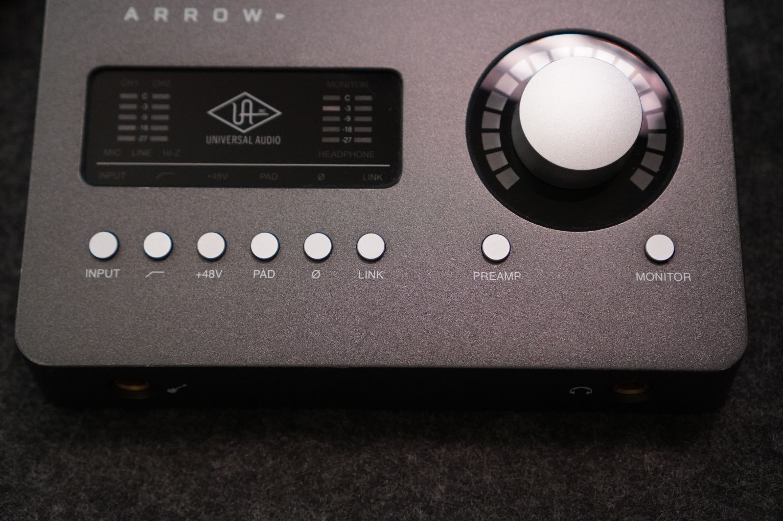 Universal Audio Arrow Thunderbolt 3 2 x 4 Channels 192 KHz Audio Interface
