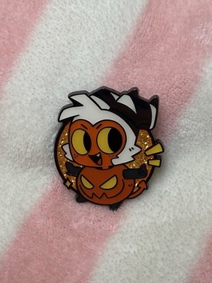 Helluva Boss Chibi Moxxie Kostüm GLITZER Emaille Pin Limited Edition
