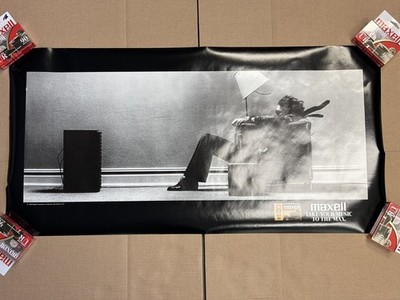 Rare VINTAGE Original Maxell ''Blown Away Guy'' Dealer Poster 44'' x 22'' NOS Rolled