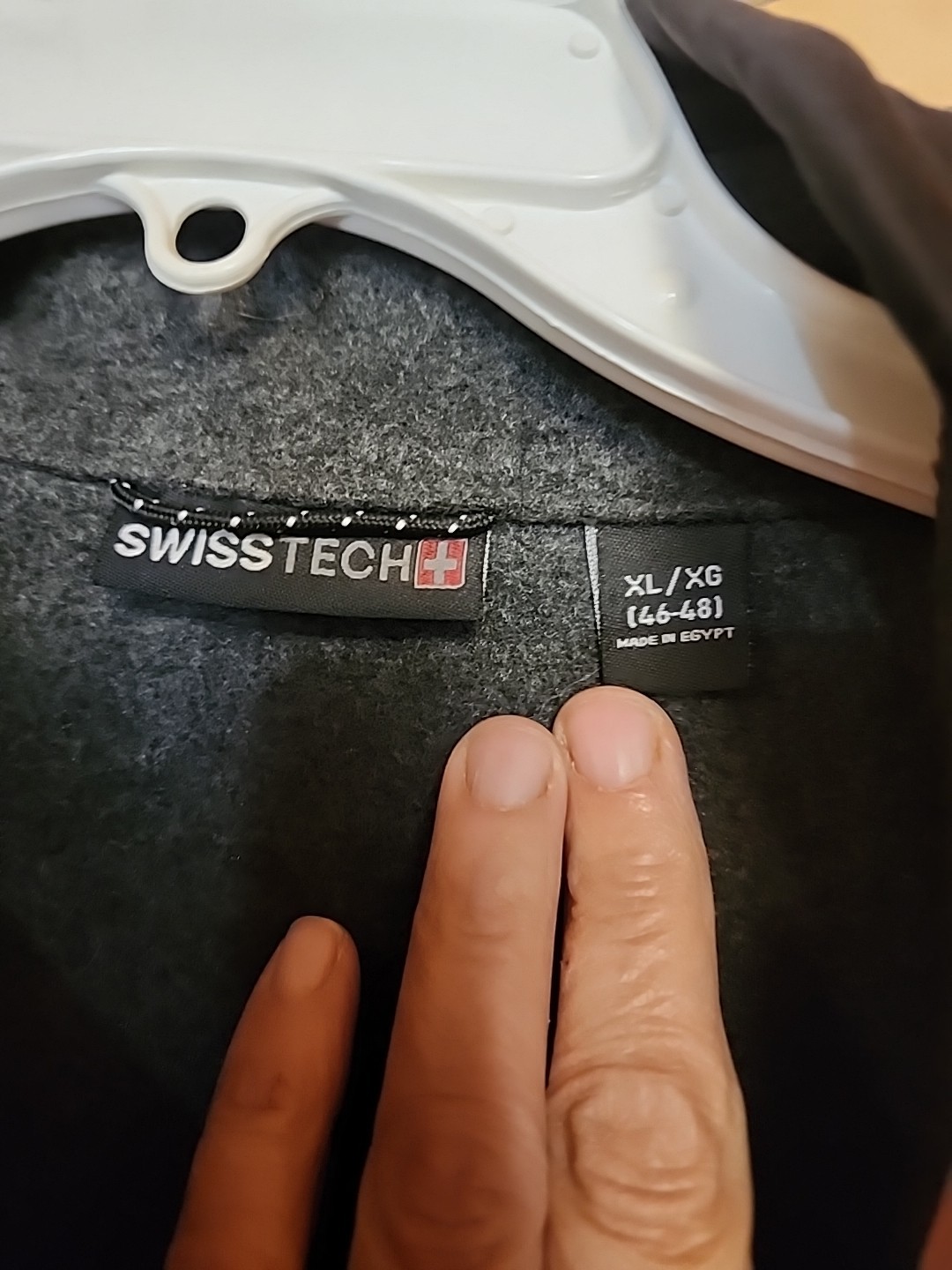 Swiss Tech Black Lined Soft Shell Windproof Full … - image 2