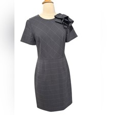 Banana Republic Women’s Gray Dress w/ Shoulder Ruffle Detail-size 4