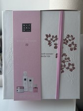 Image of The Rituals. Ritual of Sakura: Rice Milk & Cherry Blossom Gift Set