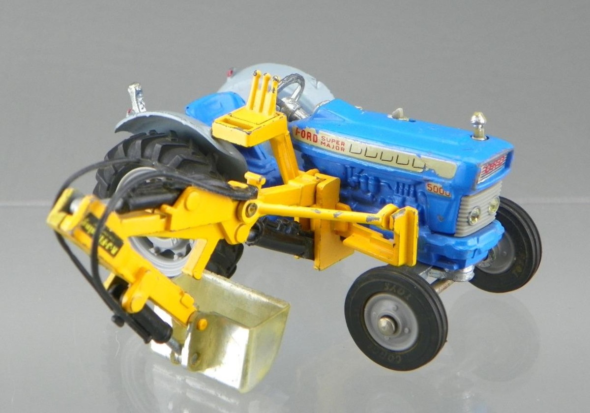 Vintage 1969 Corgi 74 Diecast 1/43 Ford 5000 Super Major Tractor
