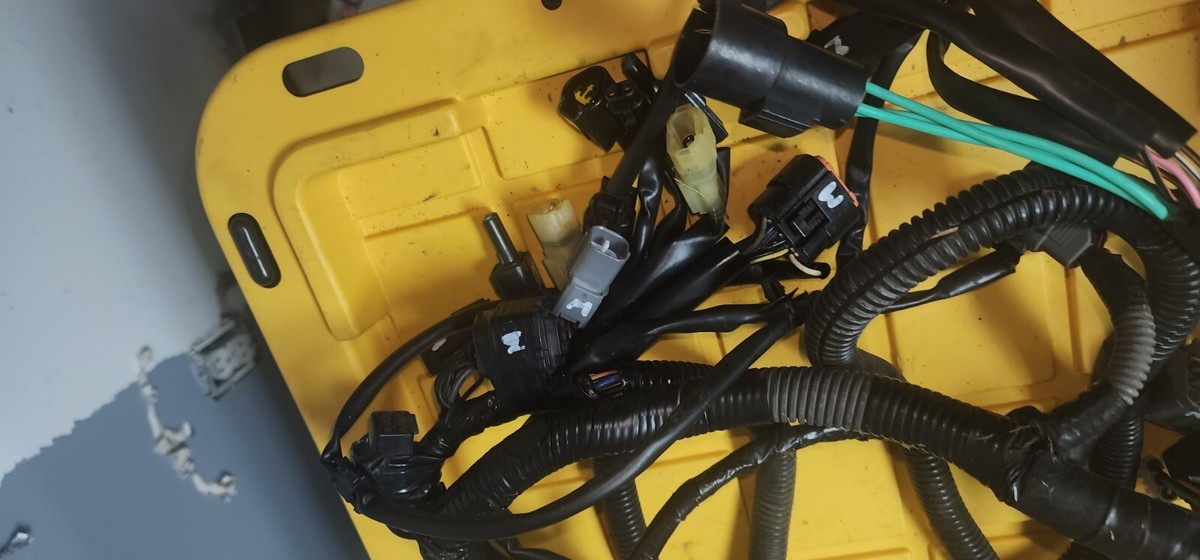 2005-2007 Yamaha OEM Main Engine Wire Harness Ass'y 2005-2007 Yamaha OEM Main Engine Wire Harness Ass'y