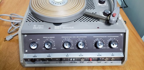 Newcomb TR-1640 Vintage Square Dancing Setup Complete With Speakers Microphones - Picture 8 of 24