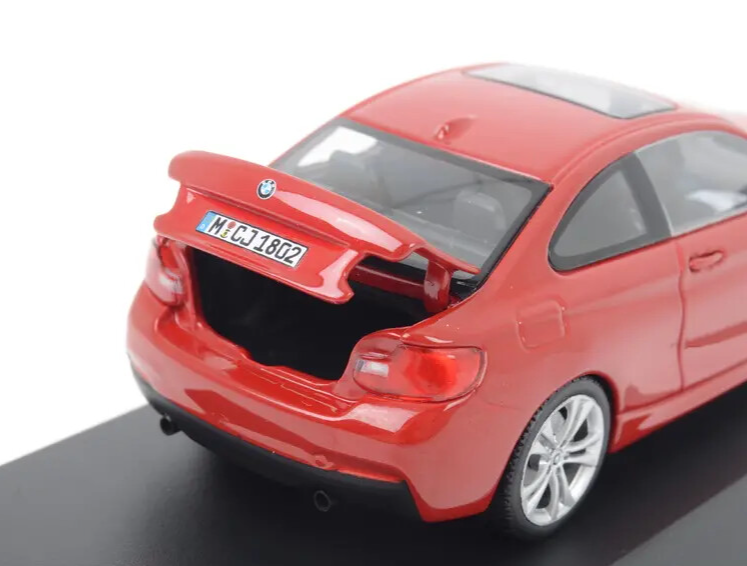 BMW 2er Coupe F22 メルボルンレッド ミニチャンプス ディーラー BMW 2er Coupe F22 メルボルンレッド ミニチャンプス ディーラー