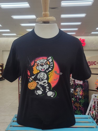 Buc-ee's 2022 Halloween Glow In The Dark Shirts NEW, Size 3XL Texas Proud - Picture 2 of 3