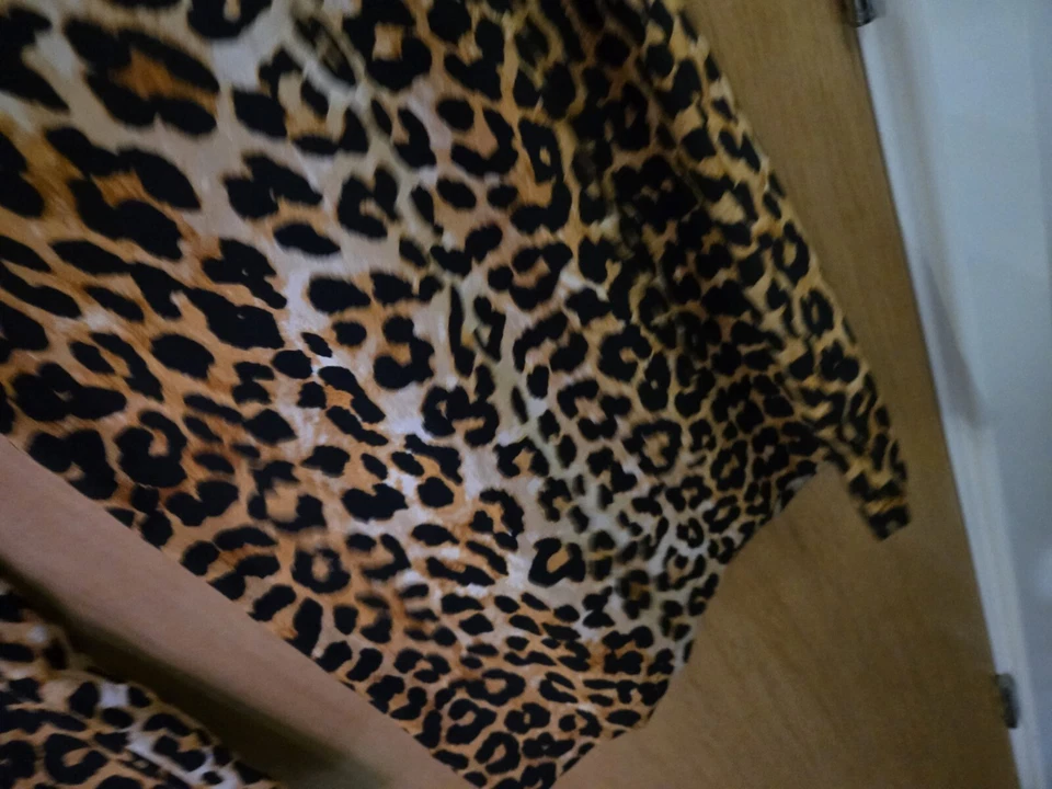 Ladies BOO HOO Pull On Wide Leg Trousers New Size 22 Long Leopard Print - Image 4 of 4