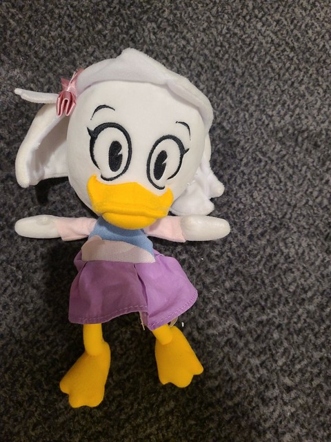 Disney Webby Vanderquack 10 1 2 In Plush Toy Ducktales 17 Scrooge Della For Sale Online Ebay