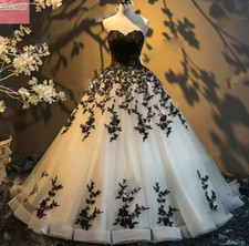 Exquisite White and Black Lace Applique Strapless Wedding Dresses Sleeveless