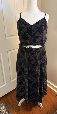 Universal Thread XL Black/White Floral 2pc Top & Skirt Set V-Neck Button