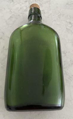 VTG GREEN GLASS WHISKEY BOTTLE BERRY BROS & RUDD LTD LONDON ENGLAND with Case