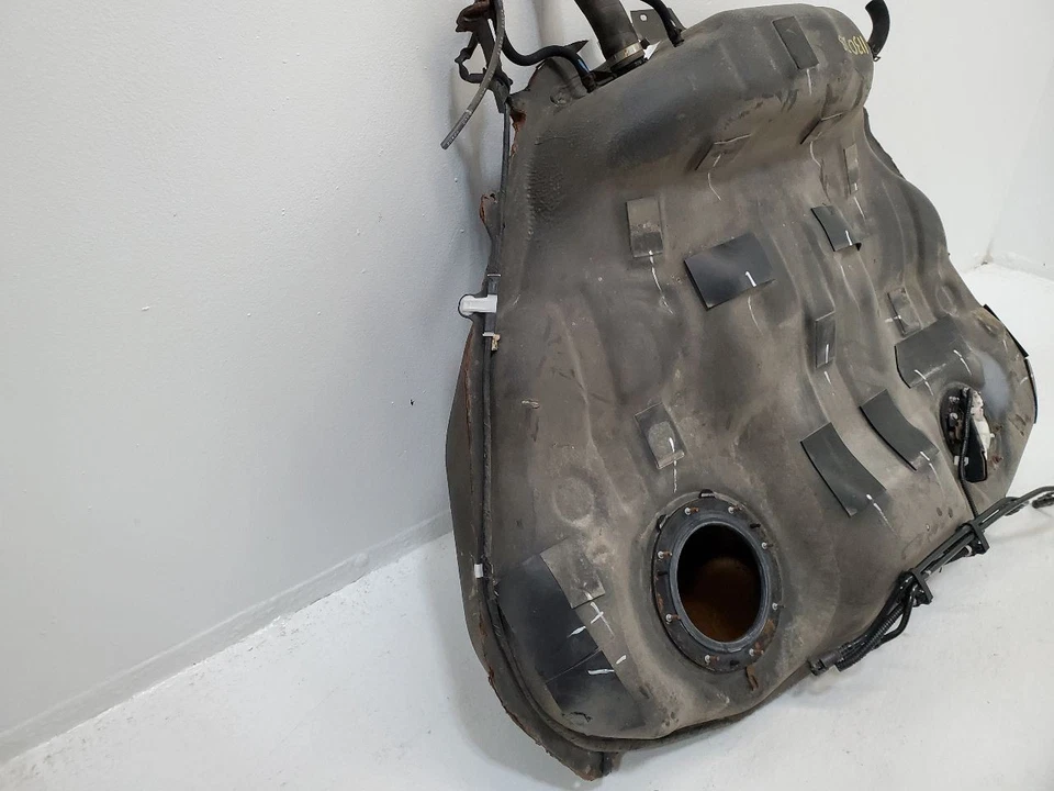 2010-2012 SUBARU LEGACY Fuel Tank Without Turbo 18 Gallon 42012AJ01A - Image 3 of 4