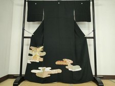 Heiwaya Kimono Luxurious black tomesode piece embroidery long-tailed bird haze