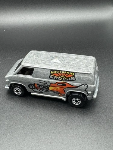 Vintage Hot Wheels Blackwall California Cruisin Super Chrome Super Van 1974 HK