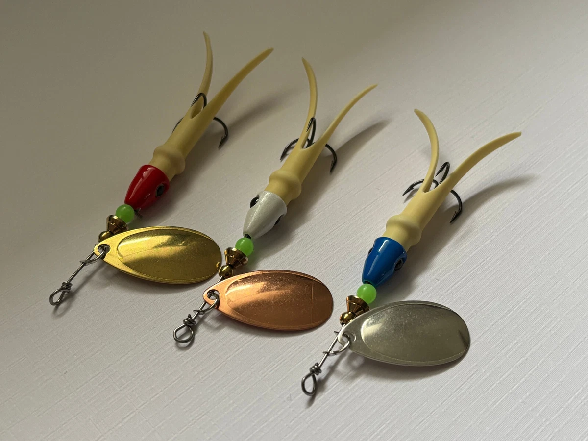 DYNWAVECA 5 Pcs Leurres de Pêche à la Mouche Appâts de Pêche Leurres de Truite Nymphe Blanche avec Boîte de Rangement avec Hameçon pour Crappie Perche Saumon Taille 14