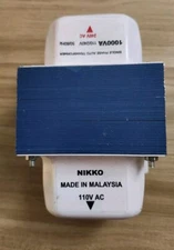 NIKKO SINGLE PHASE AUTOTRANSFORMER 1000VA  110/240V 50/60Hz