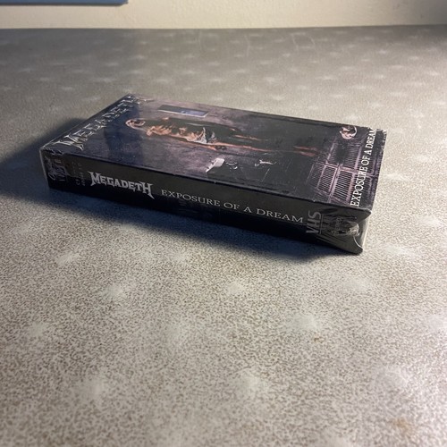 New Sealed 1992 Megadeth Exposure Of A Dream Countdown To Extinction VHS - Imagen 3 de 8