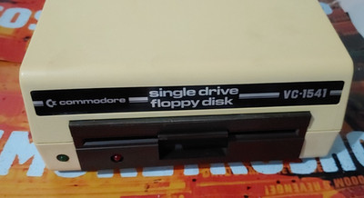 Commodore Floppy VC 1541 early (+NK/Serial/Manual/Disk) 8-bit classic in OVP!