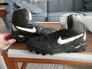 nike shark cleats 1992