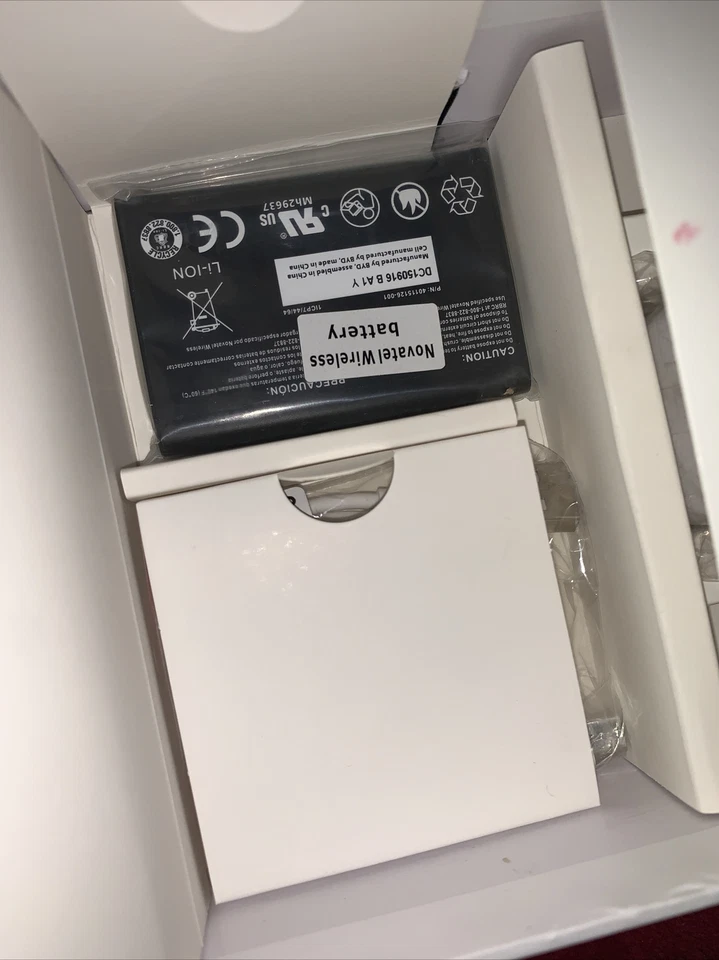 NovAtel Wireless MiFi M100 US Cellular 4G LTE Mobile WiFi Hotspot Up - Image 4 of 4