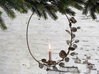 Chic antique wreath for mini stick candles with hanging