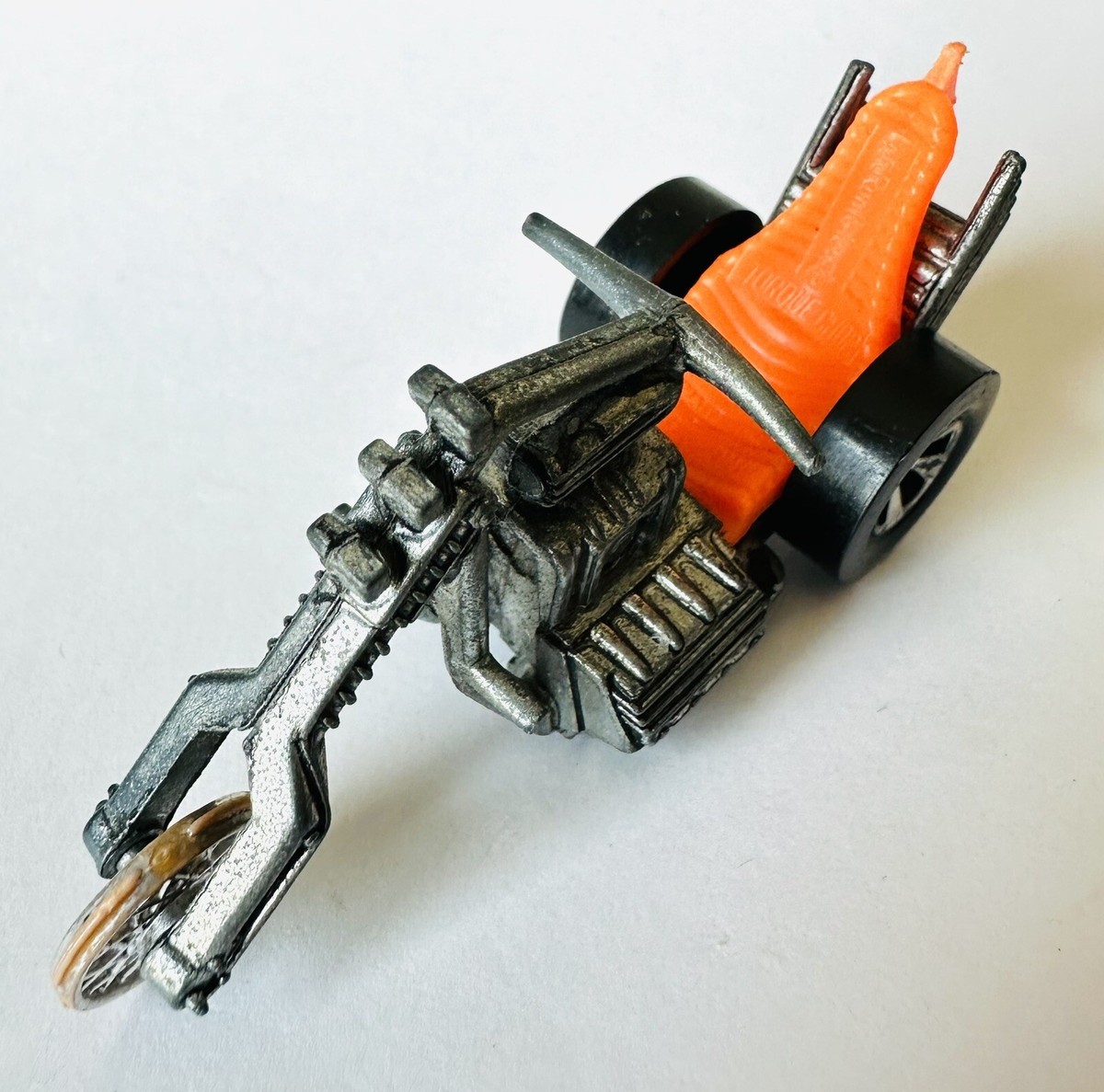 Hot Wheels Hot Wheels RRRumblers MOTOR⑧ Hot Wheels Rrrumblers 1971 Torque Chop Trike in Orange