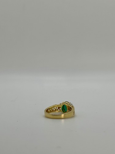 14k Gold Plated Ring With Green Stone - Picture 3 of 4