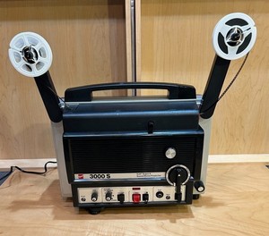 Achetez projecteur super 8 occasion, annonce vente à Loches (37