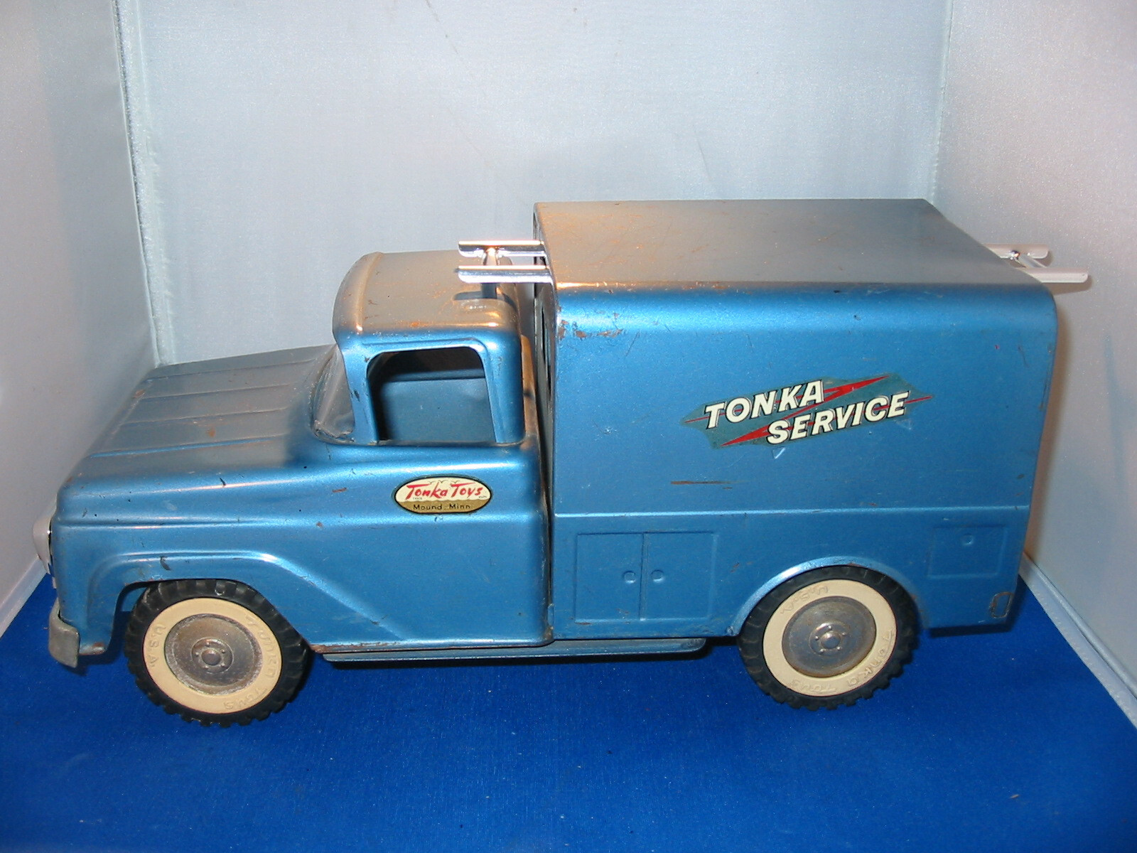 Tonka Toys Blue Service Truck w/Ladder eBay