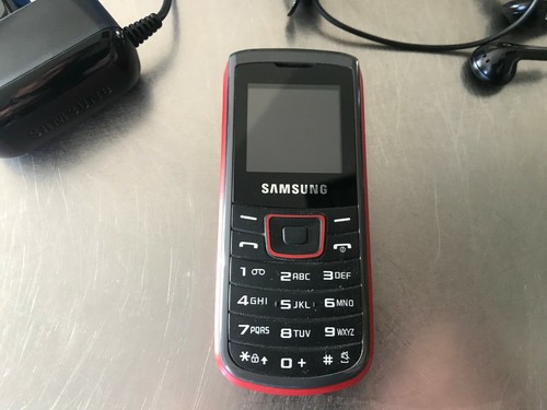 Samsung E1100 Dual Band Cell Phone - Afbeelding 2 van 7