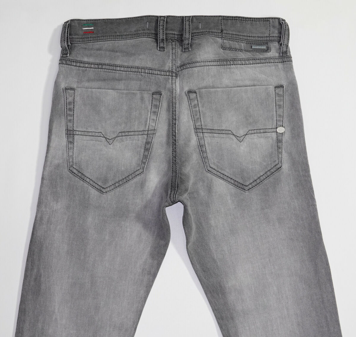 $305 NEW Diesel D.N.A. TEPPHAR in Gray W26/WAIST ACROSS $305 NEW Diesel D.N.A. TEPPHAR in Gray W26/WAIST ACROSS