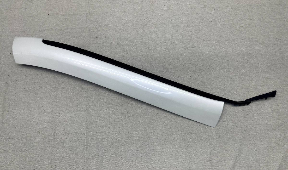 10-15 Lexus IS250C IS350C ISC FRONT BODY PILLAR OUTER MOLDING RH OEM 61110-53010