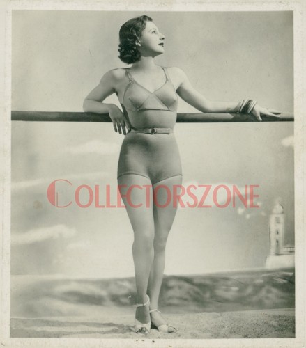 Ardath Real Photograph Cigarette Card Model & Actress Jeanne Flavane