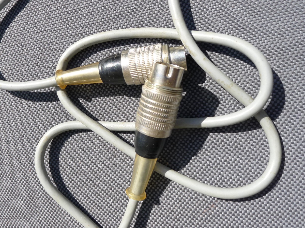 Microphone Cables – Preamplifer Cables | Brüel & Kjær