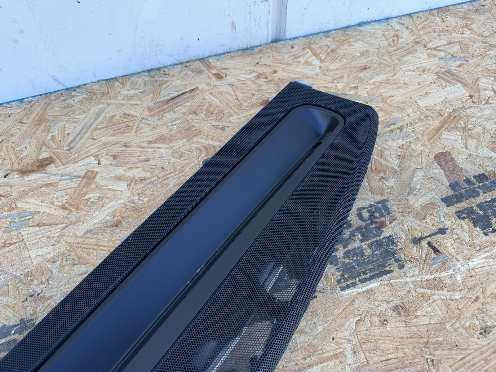 REAR WINDSHIELD SHADE SUN BLIND CURTAIN BENTLEY FLYING SPUR OEM (2013-2018)
