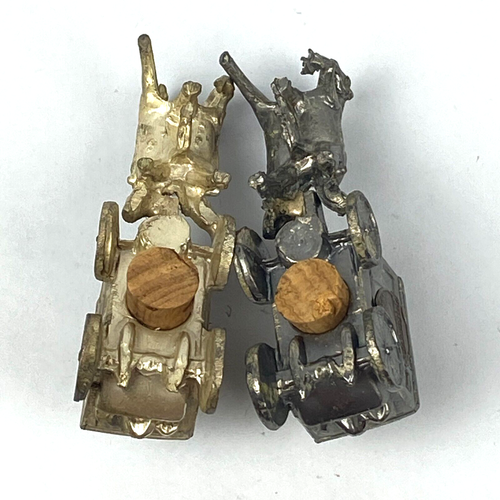 Stagecoach Salt Pepper Shakers Travel Souvenir Pikes Peak CO Cast Metal VTG - Picture 9 of 16
