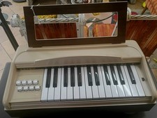 Vintage Electric Organ Made by Estey model 1025
