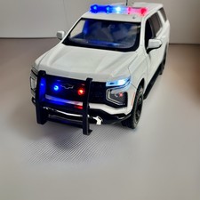 Unmarked Police Ppv 124 Scale White Chevy Tahoe Ice Roof Working Light Unmarked Police Ppv 124 Scale White Chevy Tahoe Ice Roof Working Light