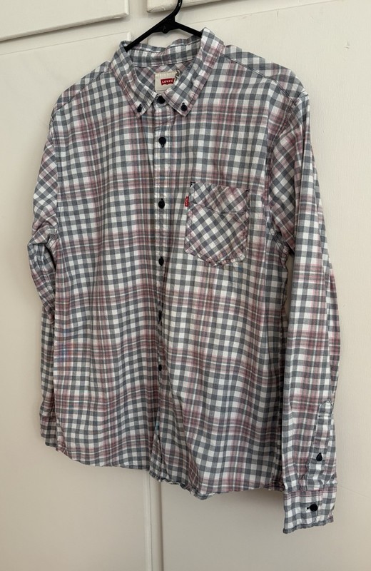 Flawless Men’s Multi Color Size Large Long Sleeve Button Down Shirt By Levi’s