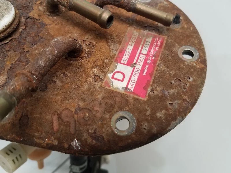 Subaru Forester XT 2004 (2,5 L/AT) bomba de combustible Foto 3 de 4