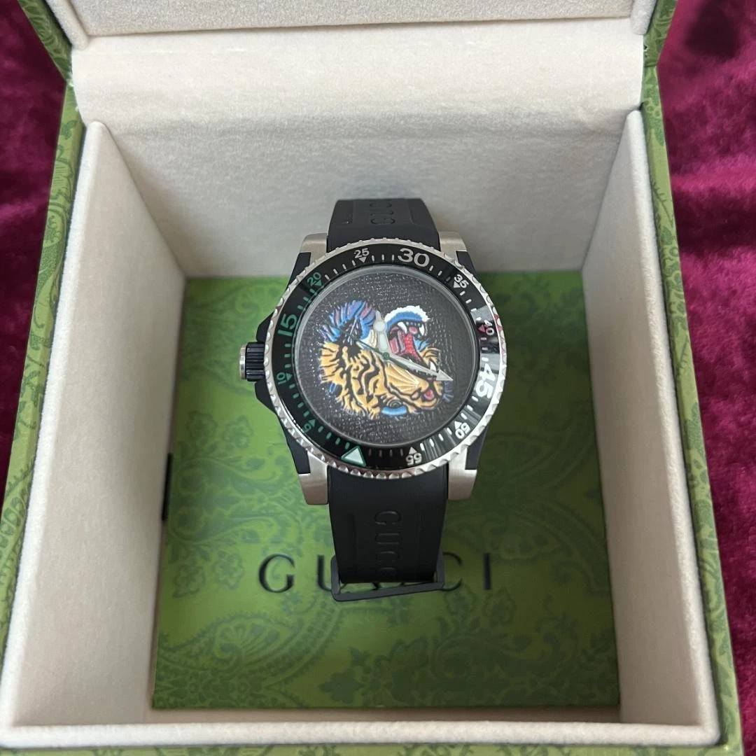 Montre Gucci Dive Automatique Cadran Tigre Acier Inoxydable avec Boîte 40mm KI250403096