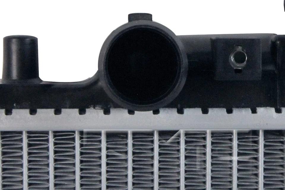 For Kia Spectra 2000-2004 TYC 2441 Engine Coolant Radiator Foto 3 de 4