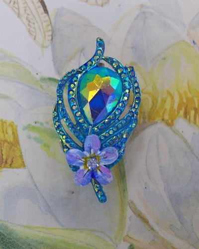 Blue FORGET-ME-NOT & PEACOCK RHINESTONE LEAF BROOCH Friendship Pin HAND PAINTED - Picture 7 of 8