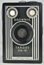 Antique BOX CAMERA - Art Deco KODAK Brownie Target SIX-16  CLEAN CLEAR GLASS 
