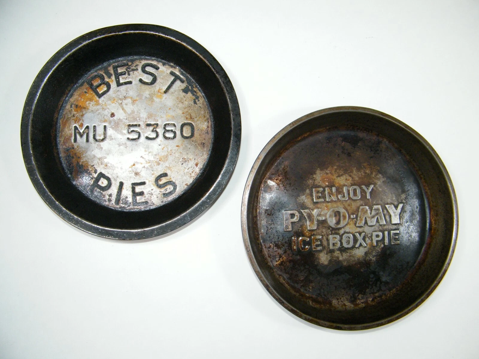 (2) VINTAGE PIE PANS BEST PIES MU 5380, ENJOY PY-O-MY ICE BOX PIE 9"